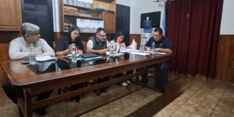 Giro inesperado en Puerto Piray: No prospera la Comisión Investigadora contra la intendenta Mirtha Lezcano.